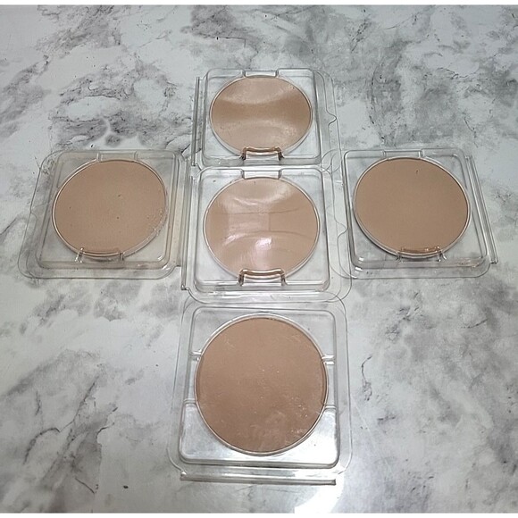 Palladio's Dual Wet and Dry Foundation Everlasting Tan-4 & Cypress Beige-1 - Picture 2 of 8